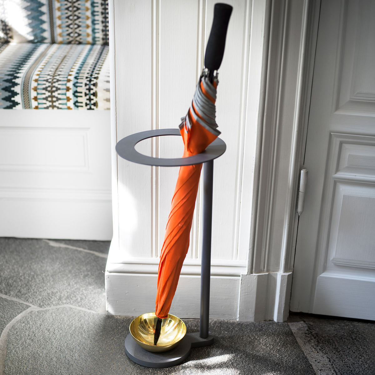 Monokel Umbrella Stand